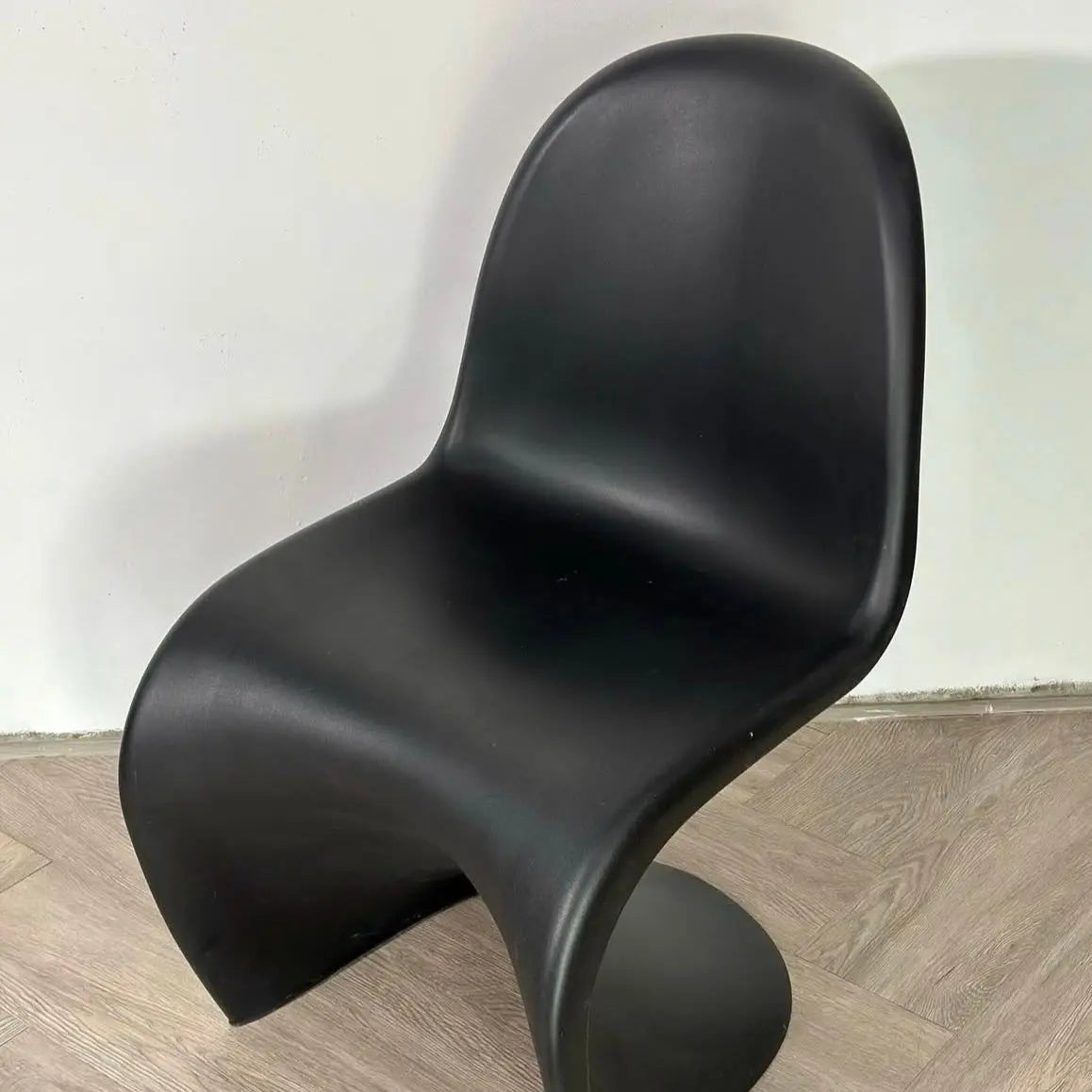 SofaByDesign Mermaid S-Curve Chair Chair Mid Century Mordern Dining Chair Sofa By Design