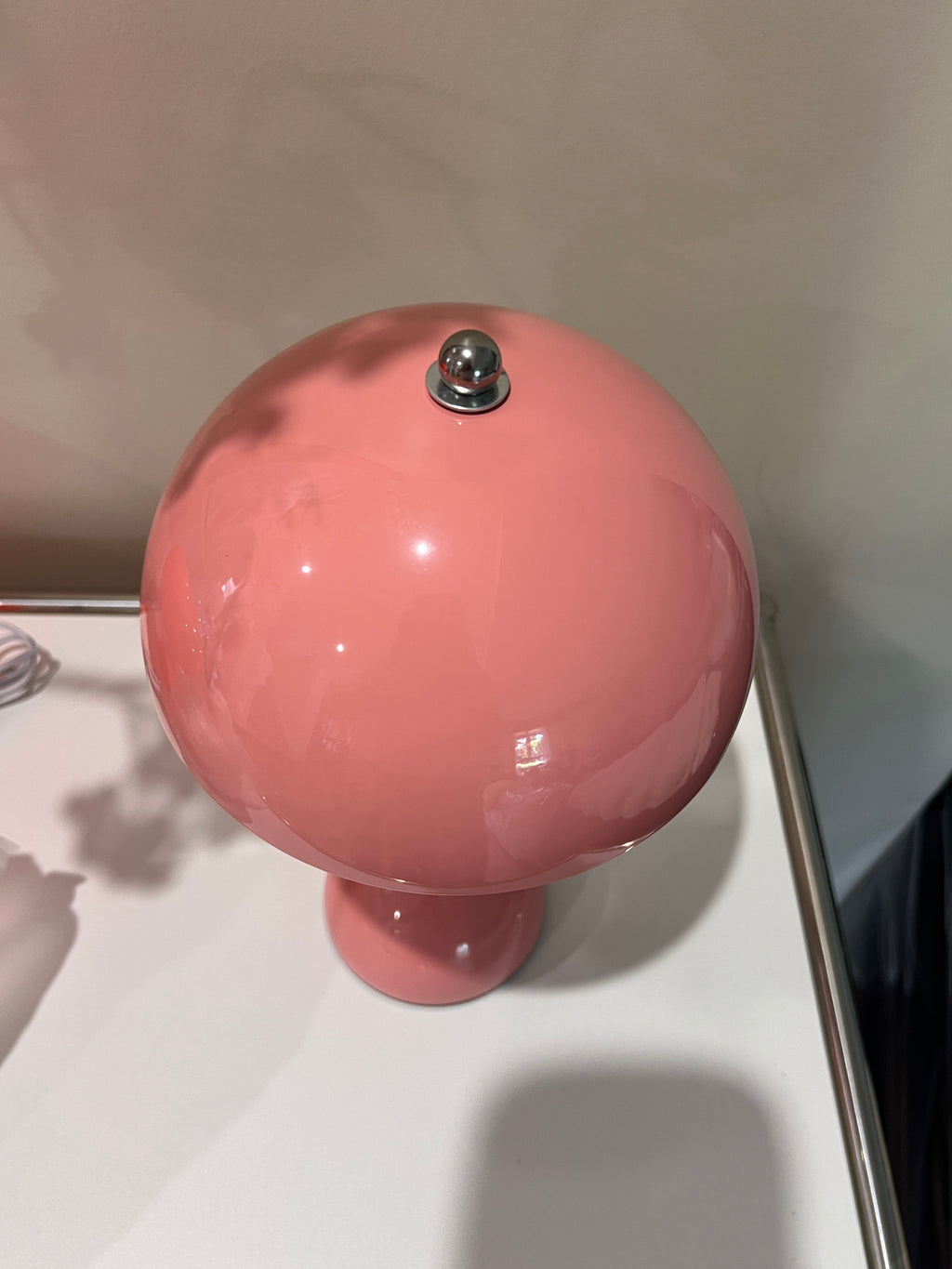 Pink Flowerpot Portable LED rechargeable Table Lamp – Vintage Touch Lamp