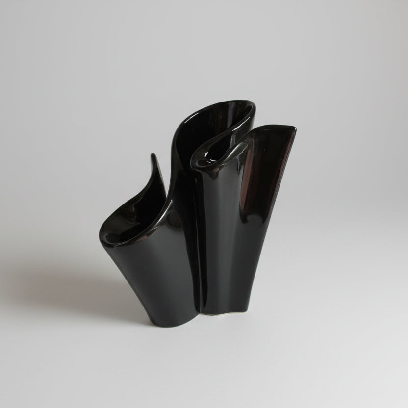 Splendid Elegance Ceramic Vase – Vintage Decorative Ornament Sofa By Design