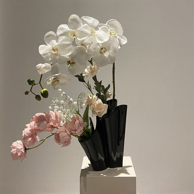 Splendid Elegance Ceramic Vase – Vintage Decorative Ornament Sofa By Design