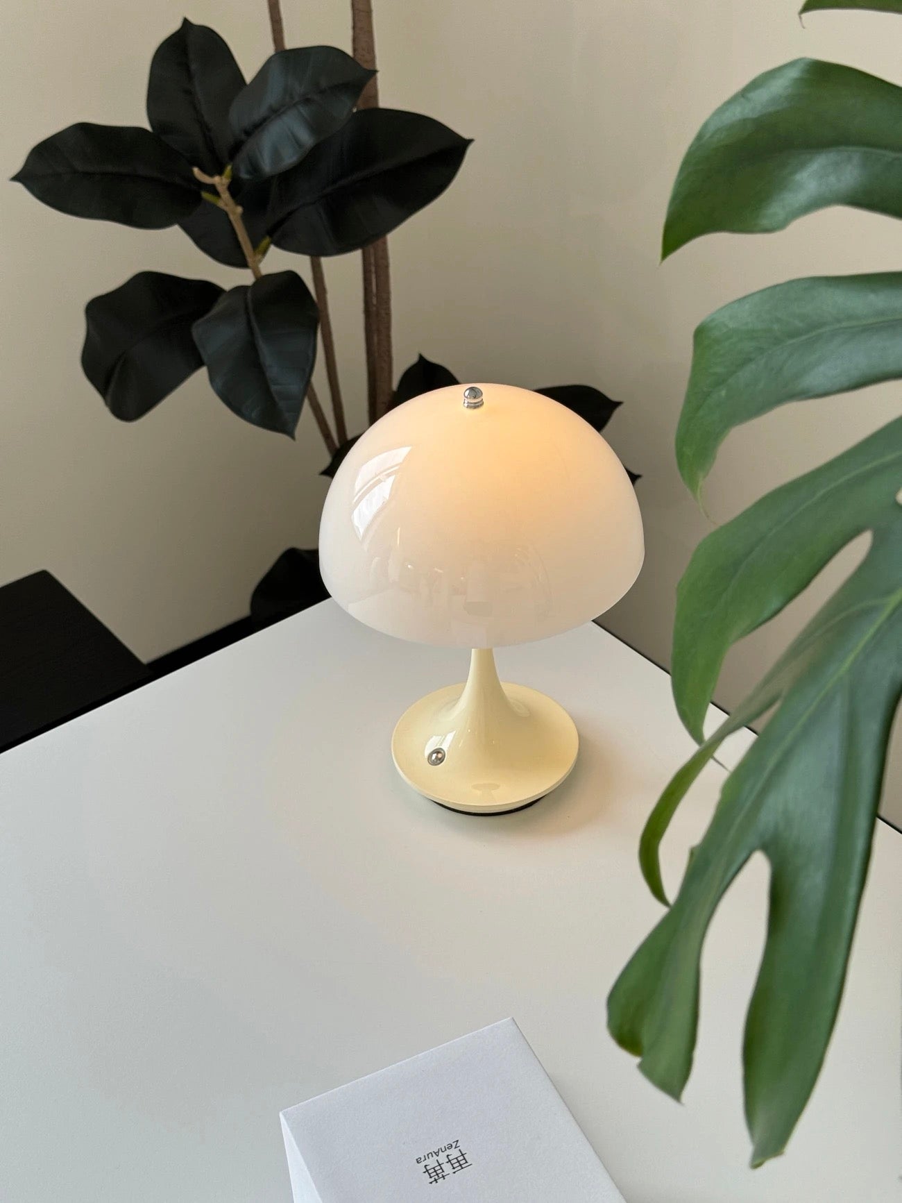 White Mushroom Portable LED rechargeable Table Lamp – Touch Lamp